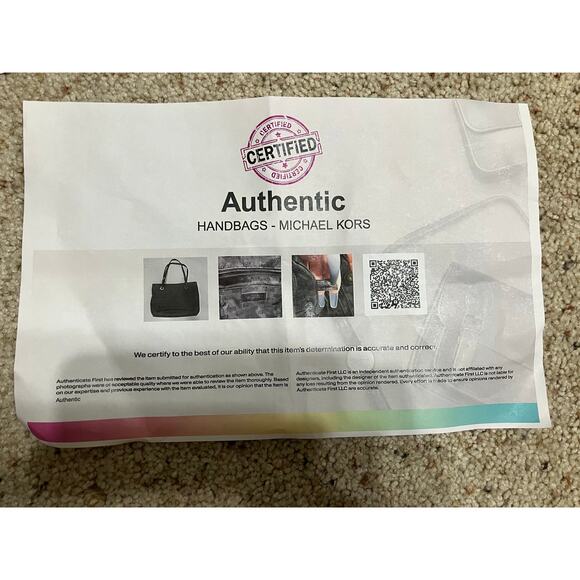 MICHAEL KORS, LARGE BLACK SIGNATURE PRINT CANVAS SHOULDER BAG - Picture 15 of 16